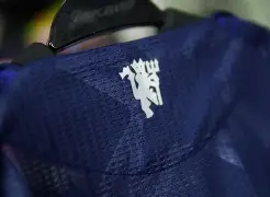 半岛体育APP-曼联俱乐部犯下的原罪怎么可以让穆帅一个人承担